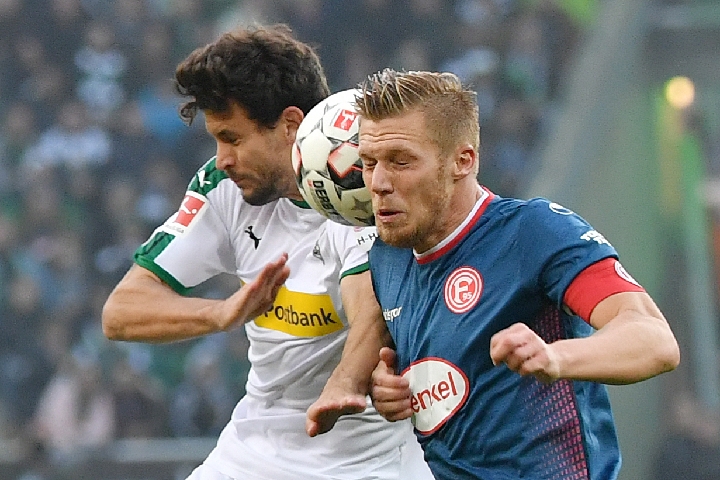 杯赛一轮游！曼联本赛季无缘争冠 欧战资格成唯一追求